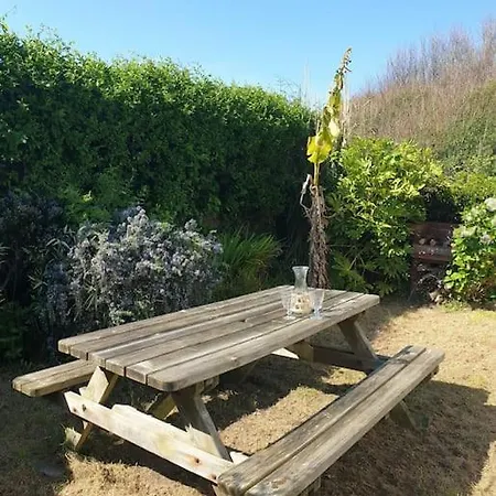 Apartman Atypique En Bord De Les Pieds Dans L'eau Fermanville