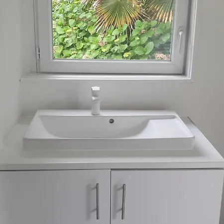 Atypique En Bord De Les Pieds Dans L'eau Apartman Fermanville